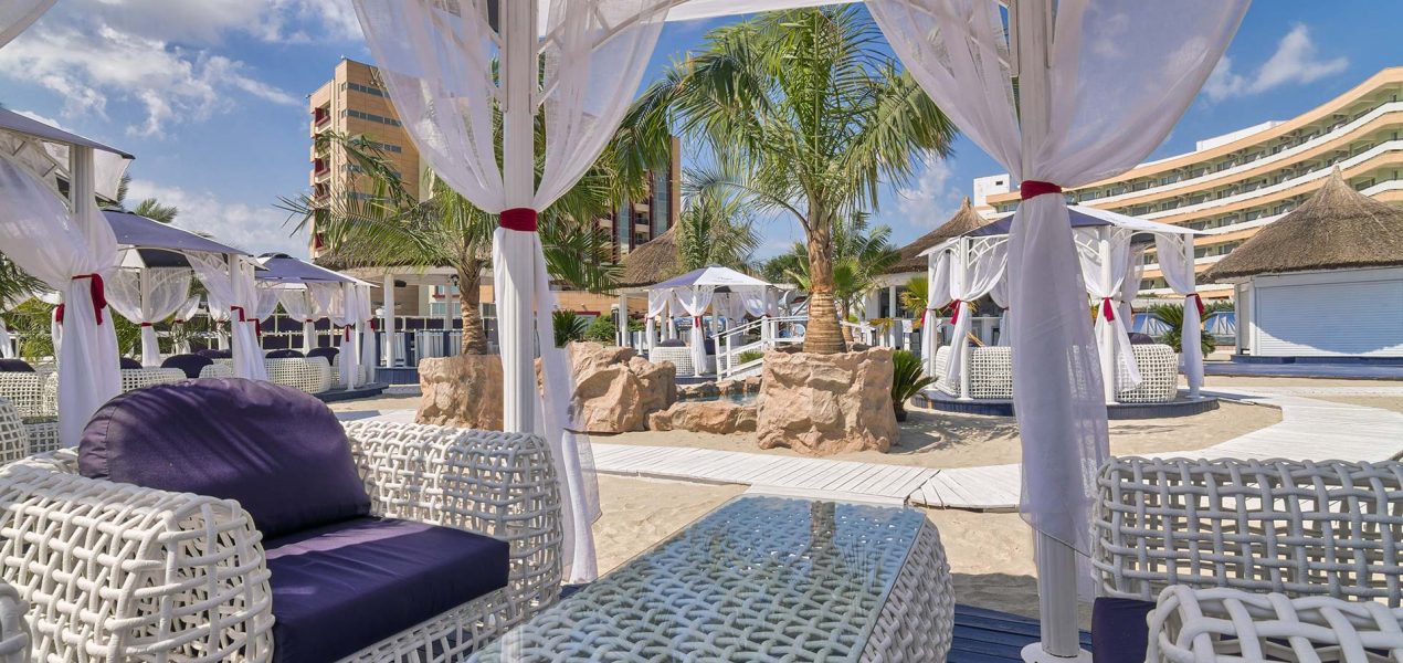 vega-vintage-bar-pe-plaja-in-mamaia